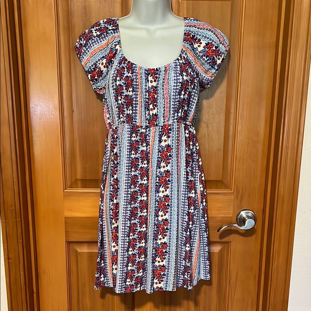 Summer casual dress, red, white and blue.